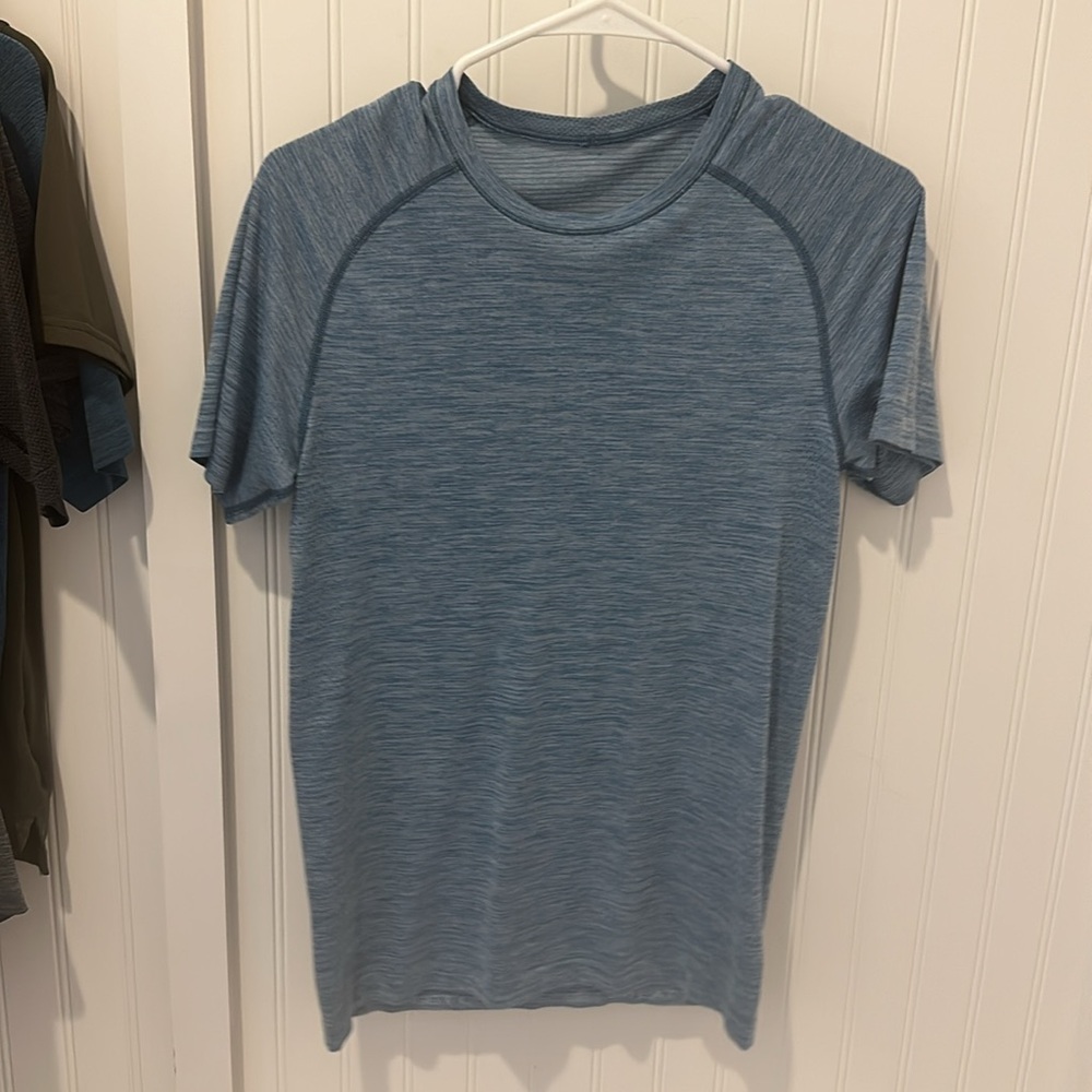 Lululemon metal vent